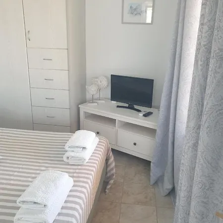 Paoulas Apartment *